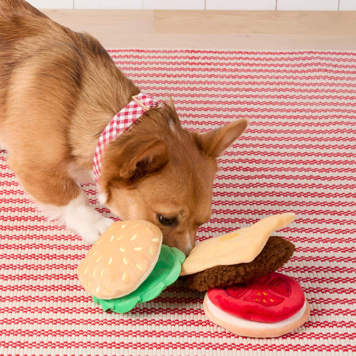 Cheeseburger Interactive Snuffle Dog Toy